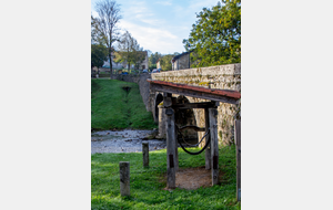 Machine à ferrer et pont sur l'Arize