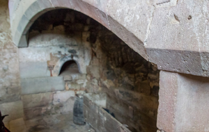 Château Jeune, ancienne chapelle transformée en cuisine.