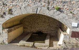 Saissac, lavoir et abreuvoir