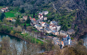 Le village et l'isthme