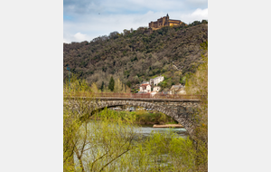 Pont sur le Tarn et Prieuré