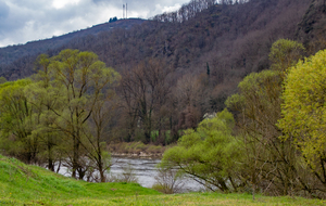 Le Tarn et le Mont St Raphaël et ses relais