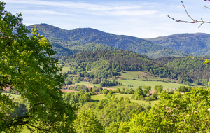 Vue vers le nord-est sur le Massif du Plantaurel