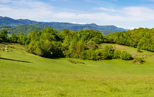 Panorama sud-sud-ouest avec le Valier au milieu en arrière plan