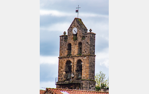 Mur clocher de L'église St Jean Baptiste de La Bastide de Sérou
