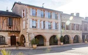 Cologne - arcades de la place de la Halle