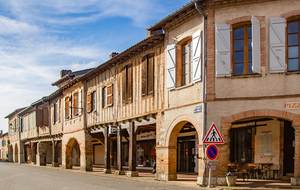 Cologne - arcades de la place de la Halle