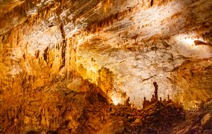 Stalactites et colonnes