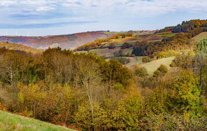  Poursuite  de la montée raide vers Massalgues avec belle vue vers le nord-est 
