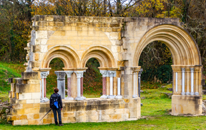 Vestiges de l'ancienne Abbaye Cistercienne de Bonnefont