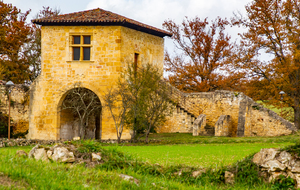 Sortie de l'ancienne Abbaye Cistercienne de Bonnefont