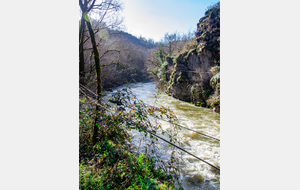 Au pied du Tunnel du Renard