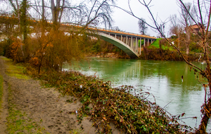 La Garonne et le pont de Saint Julien