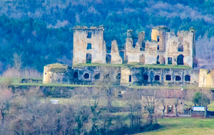 Château féodal de Lagarde 