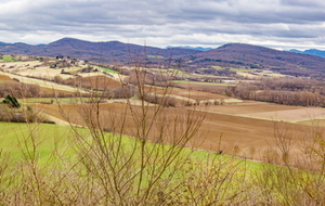 Belle vue panoramique sur la vallée de l'Hers 