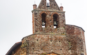 Église Saint-Sernin des Rais: clocher-mur