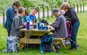 Entrée du Ramier de Lacroix sur la commune de Lacroix-Falgarde: pause repas.