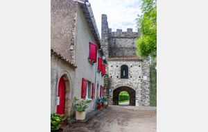 Burlats: la porte de La Bistoure