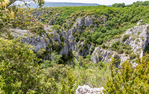 Resserrement des gorges vers l'aval