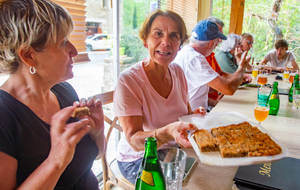 Pot de fin de Randonnée à Larroque (81) avec gâteau au noix , merci Monique!