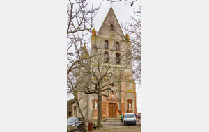 Le Burgaud :  l'église Saint-Jean-Baptiste
