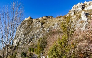 Ruines du château de Roquefixade vues de la table d'orientation