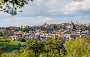 Départ de Lauzerte, vue de la vallée du Lendou (ressemblance avec Tolède)