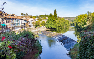 Pot de fin de randonnée à Laguépie (Tarn et Garonne), le Viaur et le village