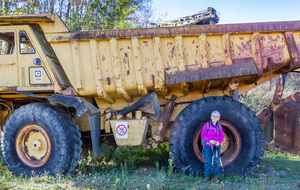 Parc des Titans: camion benne monstrueux