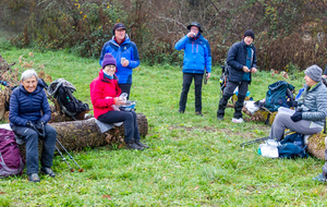 Pause repas au pied d'Arton avec quelques rayons timides du soleil