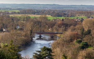 Plateau du Pech: le pont de Venerque sur l'Ariège