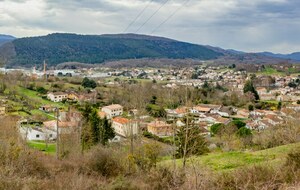 Laroque d'Olmes vue du pied de la chapelle Saint Roch