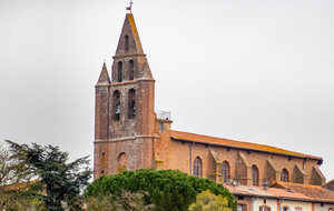  Eglise Saint Martin de Nailloux et  son clocher mur