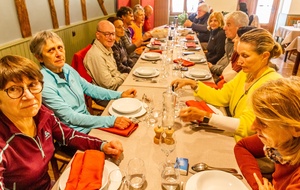 Restaurant "Lou Bourdié" pour le repas annuel de la convivialité.