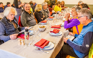Restaurant "Lou Bourdié" pour le repas annuel de la convivialité.
