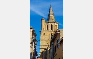 Avignonet-Lauragais: clocher de l'église Notre Dame des Miracles