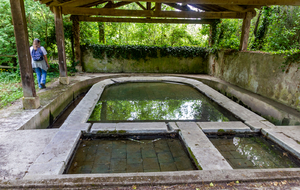 Mailhoc: chemin du lavoir, pause repas