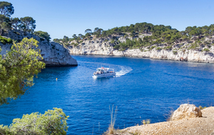Sortie ou entrée!  de la calanque de Port Miou