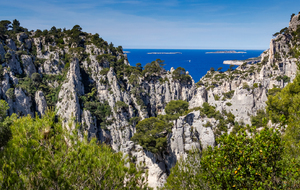 Au second plan, l'ile Plane, l'ile de Jarre,  et la Pointe de l'Îlot à droite