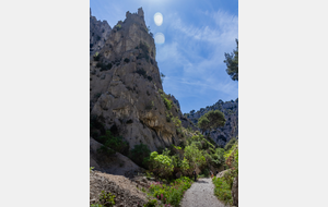 Une des nombreuses aiguilles de la calanque.