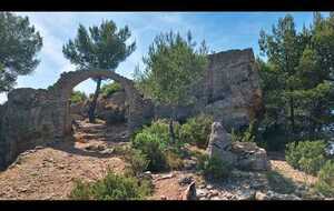 Bandol-J4_Aubagne, Puits de Raimu, Le Garlaban