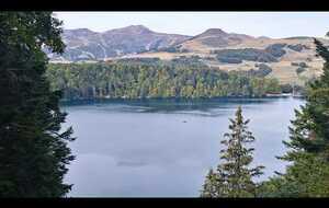Auvergne-J1_Besse-et-Saint-Anastaise, lac Pavin