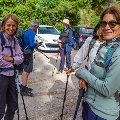 13 - Séjour Calanques - J4: Le Garlaban - Puits de Raimu - Départ parking près du puits de Raimu (alt 240m)