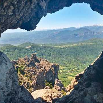 11 - Bugarach, Pech de Bugarach par La fenêtre